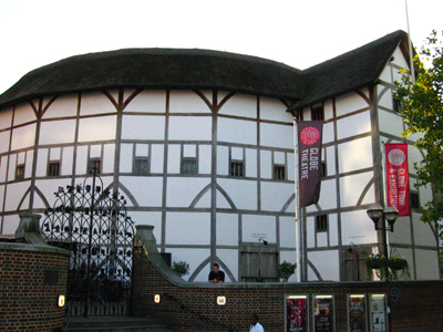the globe theatre london